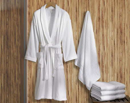 How the Right Towels and Bathrobes Can Improve Your Comfort and Lifestyle